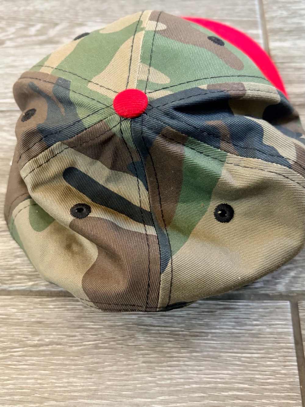 San Francisco 49ers Camo Snapback Hat - Picture 4 of 6